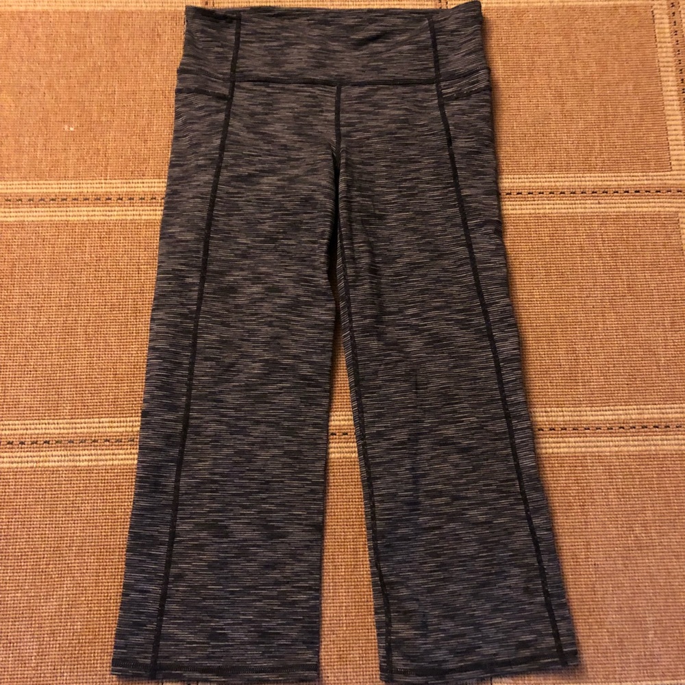 Athleta leggings in size Medium Exc Cond